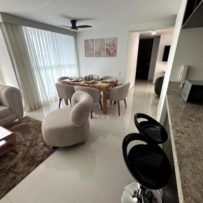 Luxur Skyline Germania en Bucaramanga - Three-Bedroom Apartment - 5
