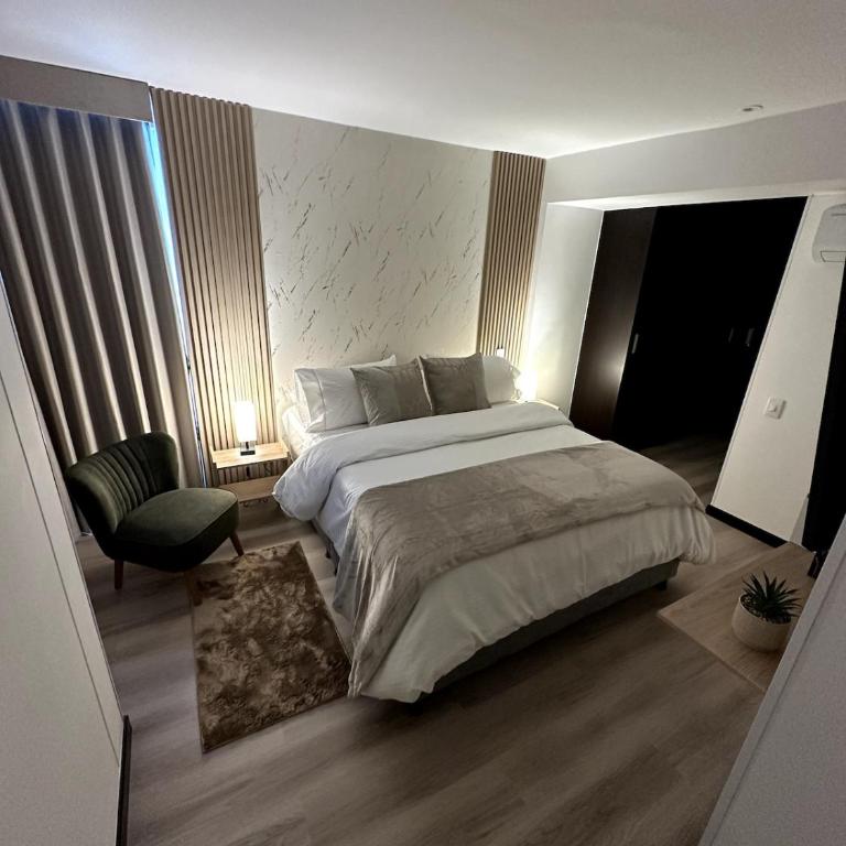 Luxur Skyline Germania en Bucaramanga - Three-Bedroom Apartment - 11