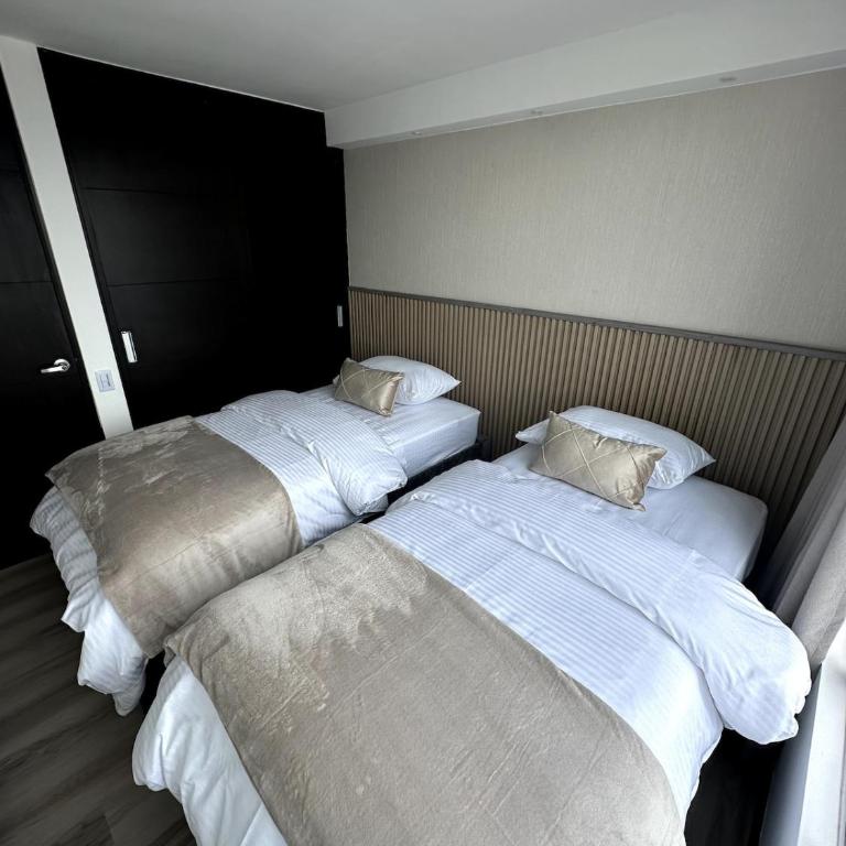 Luxur Skyline Germania en Bucaramanga - Three-Bedroom Apartment - 19