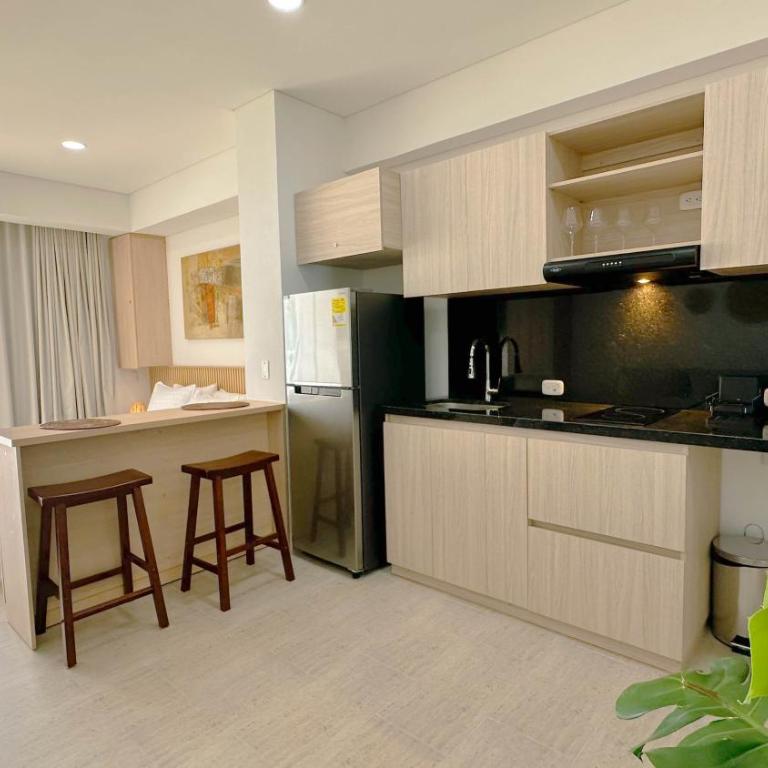 Charming Oceanfront Apartment with Balcony and Panoramic view, Cartagena Colombia - One-Bedroom Apartment with Balcony and Sea View - 4
