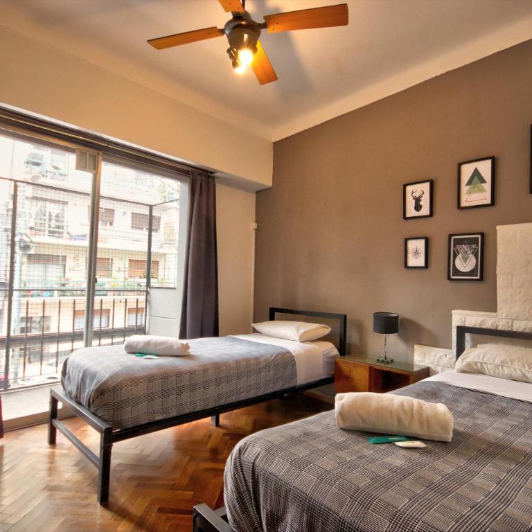 Play Hostel Soho - Habitación Doble clásica con baño compartido - 2 camas individuales - 7