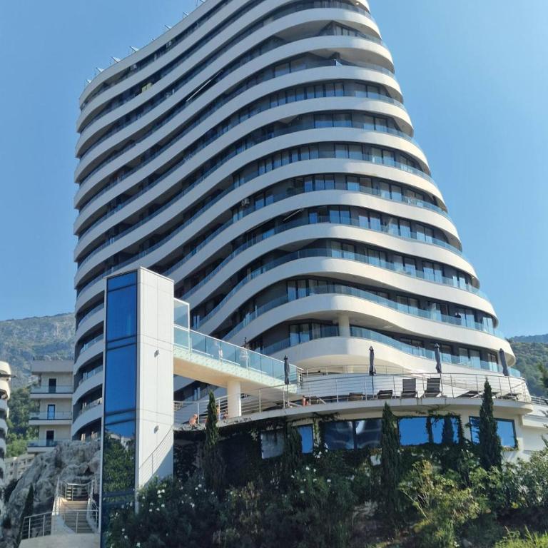 Skyline lux apartman Becici sa pogledom na more - Apartman sa 1 Spavaćom Sobom - 1