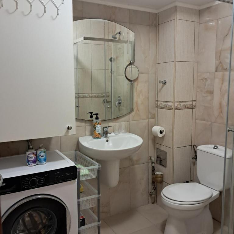 Holiday Home Apartment - One-Bedroom Apartment - 7