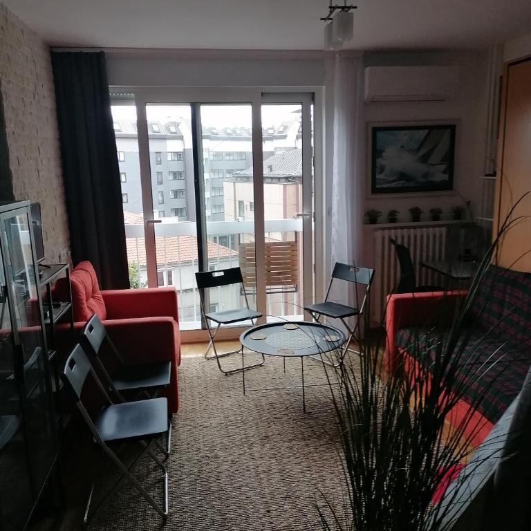 City Pioneer Apartmens - One-Bedroom Apartment - 6