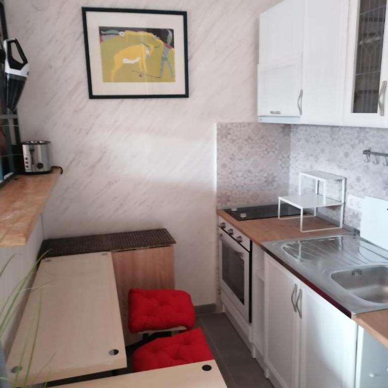 City Pioneer Apartmens - One-Bedroom Apartment - 11
