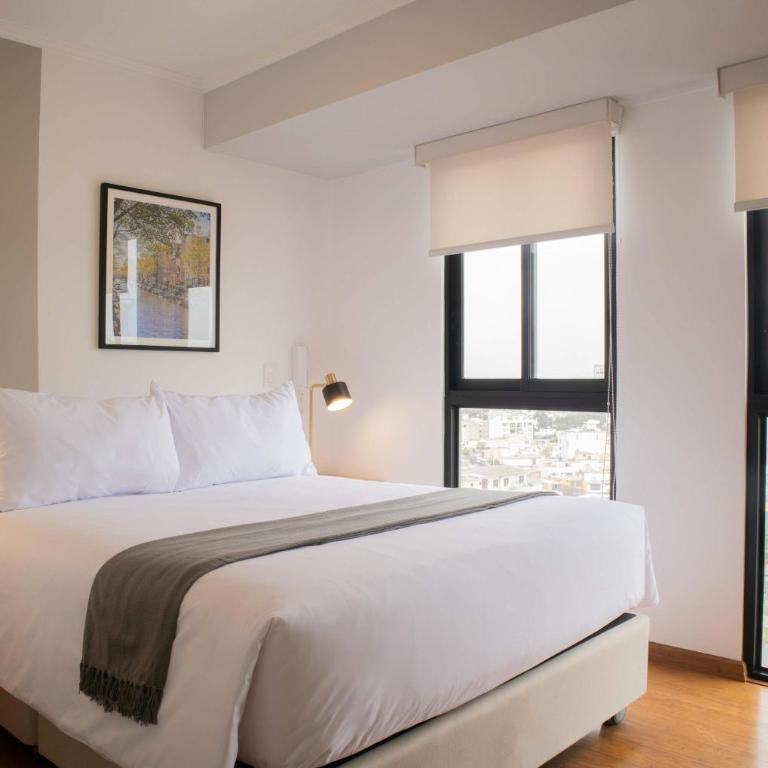 Inviting 2BR Balcony in Miraflores - Apartment - 2