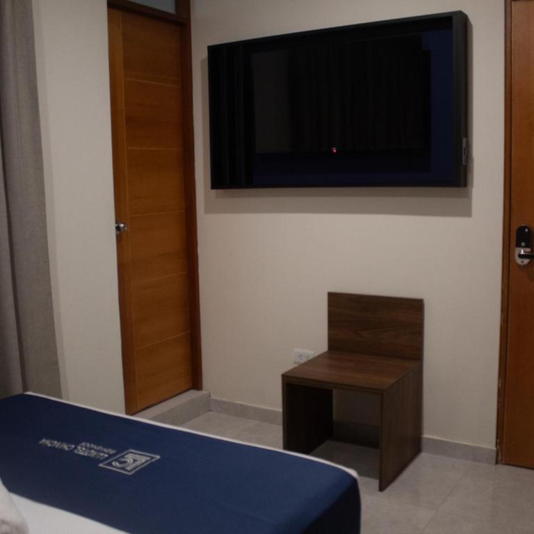 Luxotel Business Chincha - Large Single Room - 3