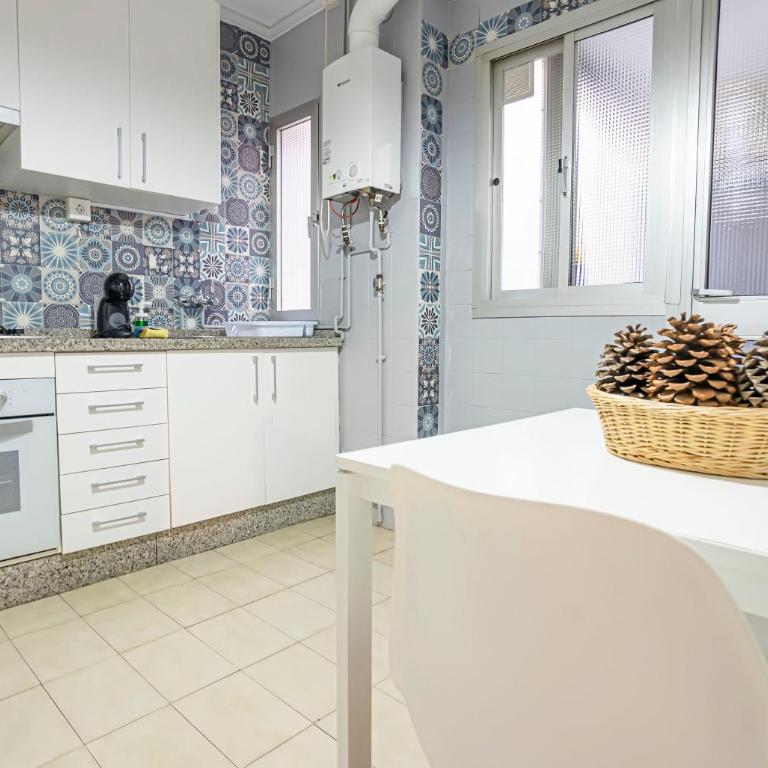 Heart of Town Apartment - Apartamento - 26