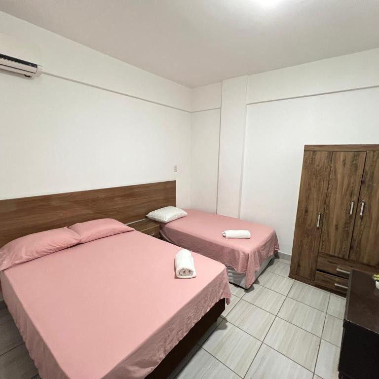 Hostal Rokemar - Triple Room with Private Bathroom - 3