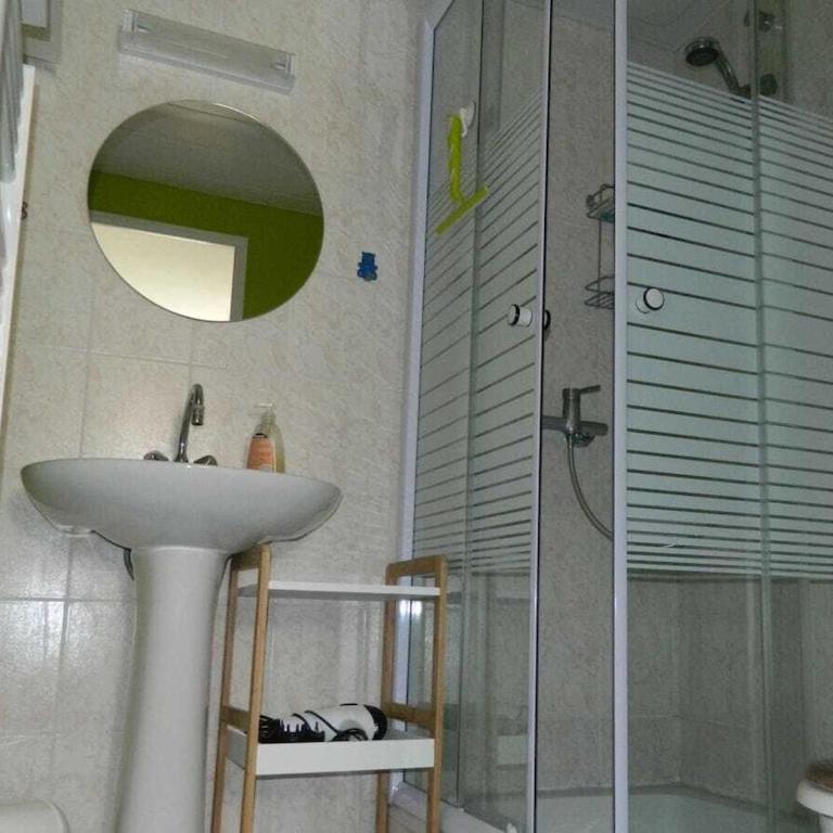 Holiday home in Gruissan with swimming pool - Two-Bedroom Holiday Home - 9