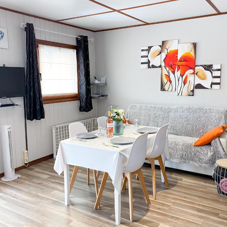 Cozy beach House in Les Tamaris - Maison de Vacances 2 Chambres - 2