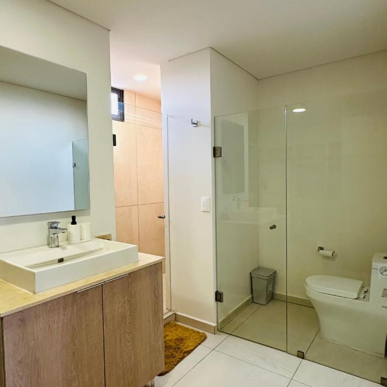 Modern 2BR Condo in Providencia, City Views, Pool & Gym - Two-Bedroom Deluxe Apartment with Balcony - 11