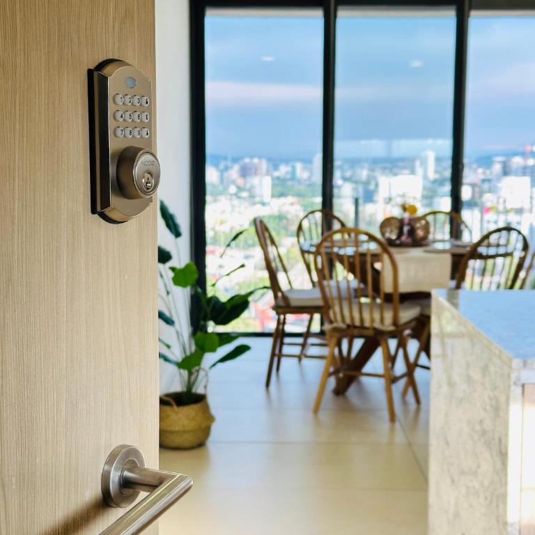 Modern 2BR Condo in Providencia, City Views, Pool & Gym - Two-Bedroom Deluxe Apartment with Balcony - 1