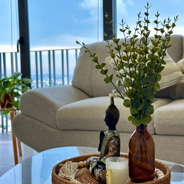 Modern 2BR Condo in Providencia, City Views, Pool & Gym - Two-Bedroom Deluxe Apartment with Balcony - 8