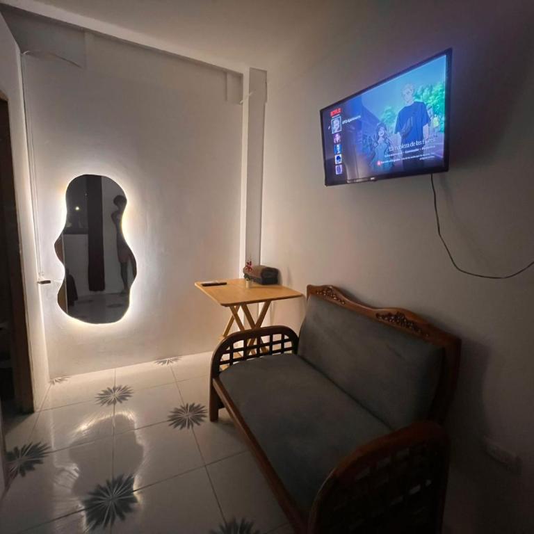 UFO Rooms - Habitación Doble con balcón - 5