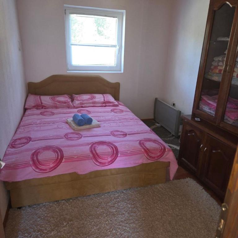 Kuća na Metaljci - Four-Bedroom House - 11