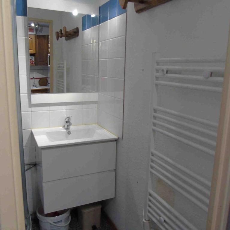 Studio cabine près télécabine, wifi, parking, 4 pers - FR-1-561-68 - Studio - 8