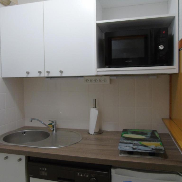 2 Pièces pour 4 pers. à Valfréjus près des pistes, balcon, parking gratuit - FR-1-561-12 - Appartement - 4