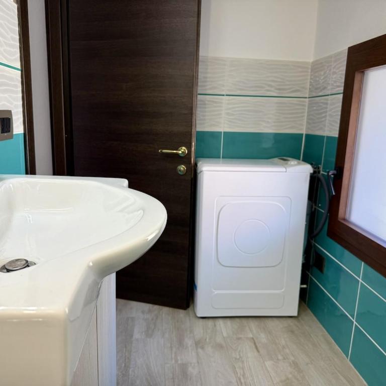 HOST4U - Nuovo Appartamento con Ingresso Indipendente e Parcheggio Privato - Villa Catocce - Appartamento Attico - 12