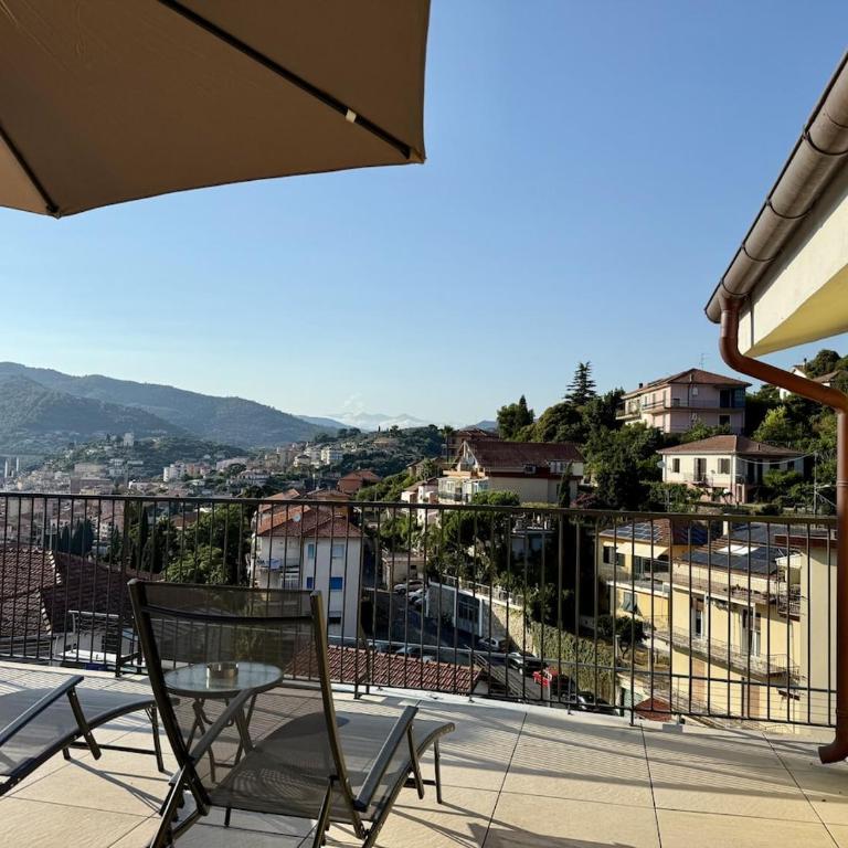HOST4U - Nuovo Appartamento con Ingresso Indipendente e Parcheggio Privato - Villa Catocce - Appartamento Attico - 6