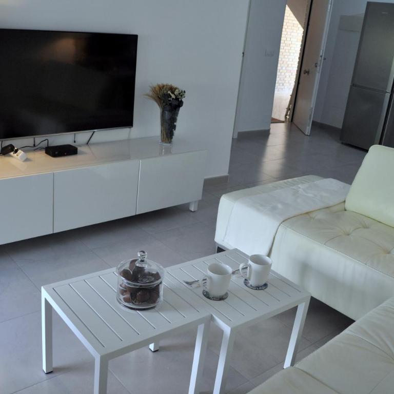 La Terraza de Club del Mar - One-Bedroom Apartment - 16