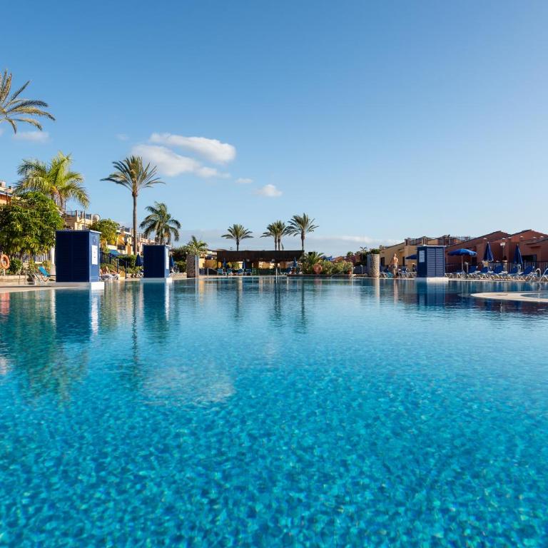 Oasis Beach Home Meloneras with jacuzzi - Four-Bedroom Vacation Home - 31