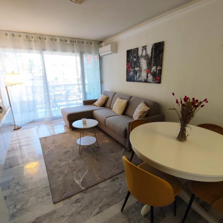 Apartment Elegance with swimming pool in residence - Appartement 1 Chambre - 21