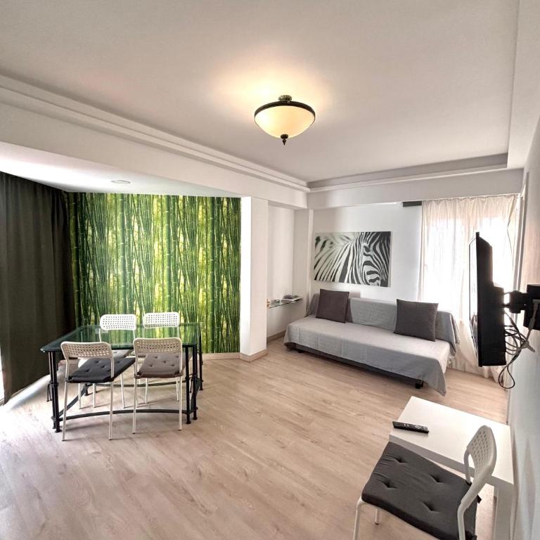 Apartamento Puerto Marina - Apartamento con balcón - 15