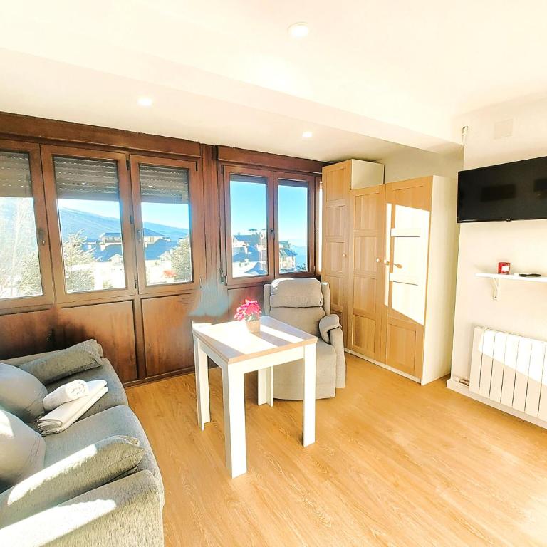 SKI & SNOW APARTMENTS - PLAZA DE PRADOLLANO - Junto a los Telecabinas by TODOSIERRANEVADA - Apartamento Deluxe de 1 dormitorio - 8