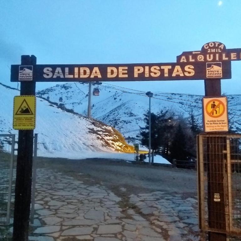 SKI & SNOW APARTMENTS - PLAZA DE PRADOLLANO - Junto a los Telecabinas by TODOSIERRANEVADA - Apartamento de 1 dormitorio - 4