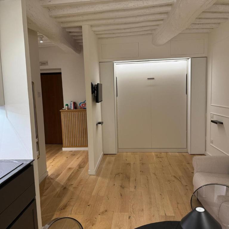 GL Suite Via Baglioni - Monolocale Deluxe - 7