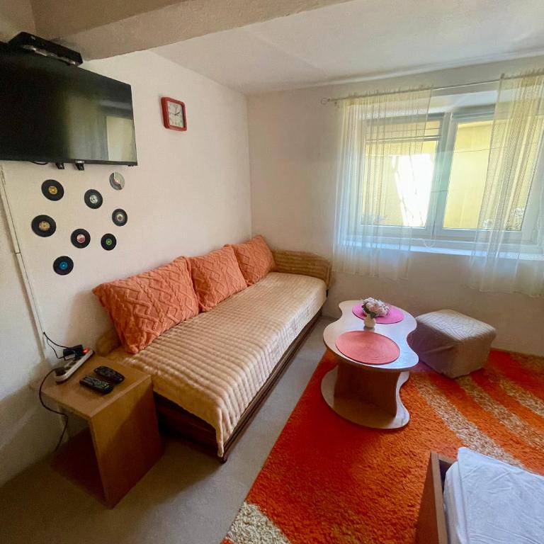 Apartman BASIC - One-Bedroom Apartment - 2