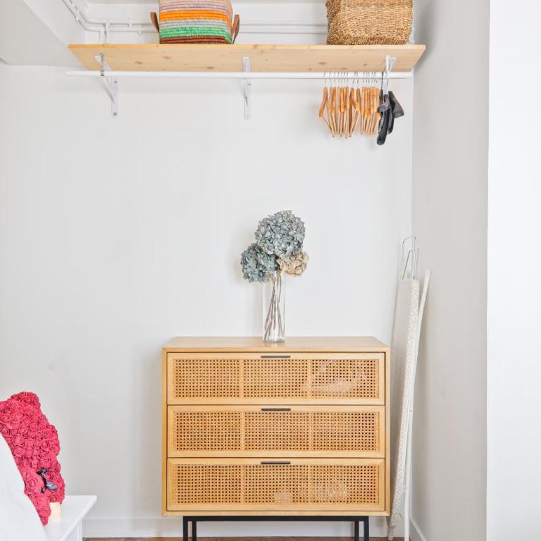Haussmannien lumineux avec balcon proche Montmartre - Appartement 1 Chambre - 34