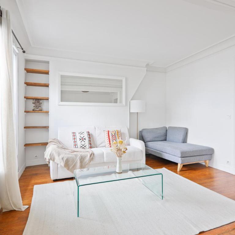Haussmannien lumineux avec balcon proche Montmartre - Appartement 1 Chambre - 27