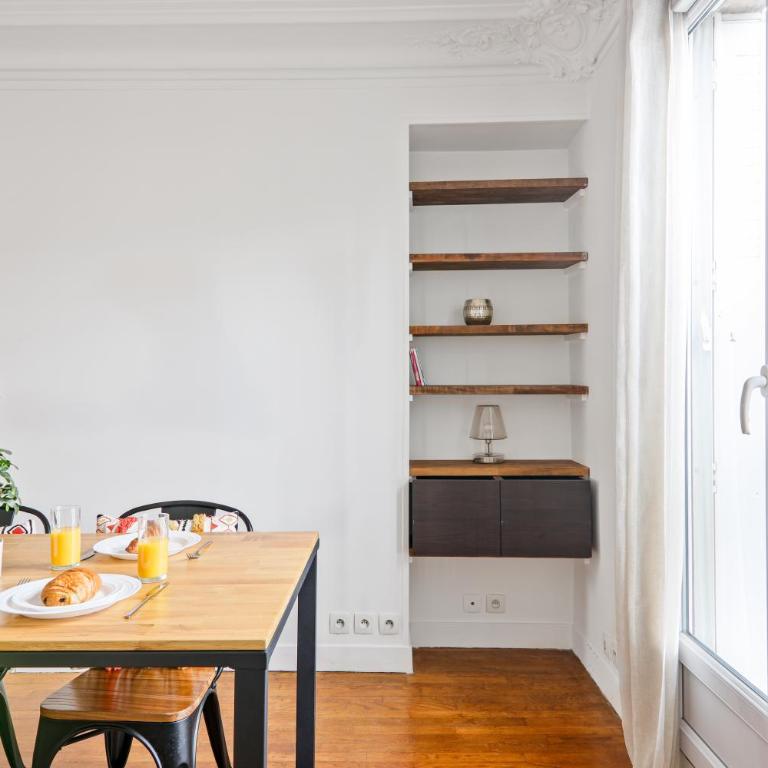 Haussmannien lumineux avec balcon proche Montmartre - Appartement 1 Chambre - 8