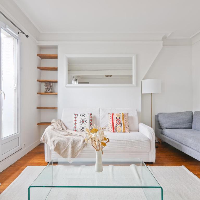 Haussmannien lumineux avec balcon proche Montmartre - Appartement 1 Chambre - 49