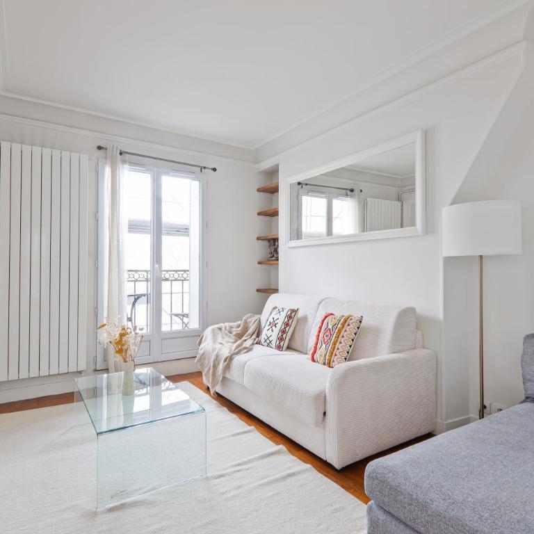 Haussmannien lumineux avec balcon proche Montmartre - Appartement 1 Chambre - 40