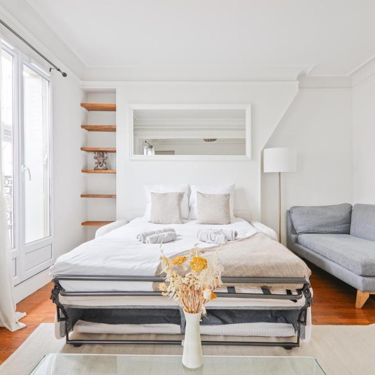 Haussmannien lumineux avec balcon proche Montmartre - Appartement 1 Chambre - 37