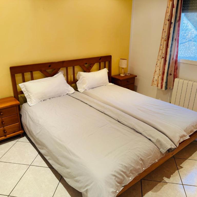 Large chalet with private pool - Chalet - 18