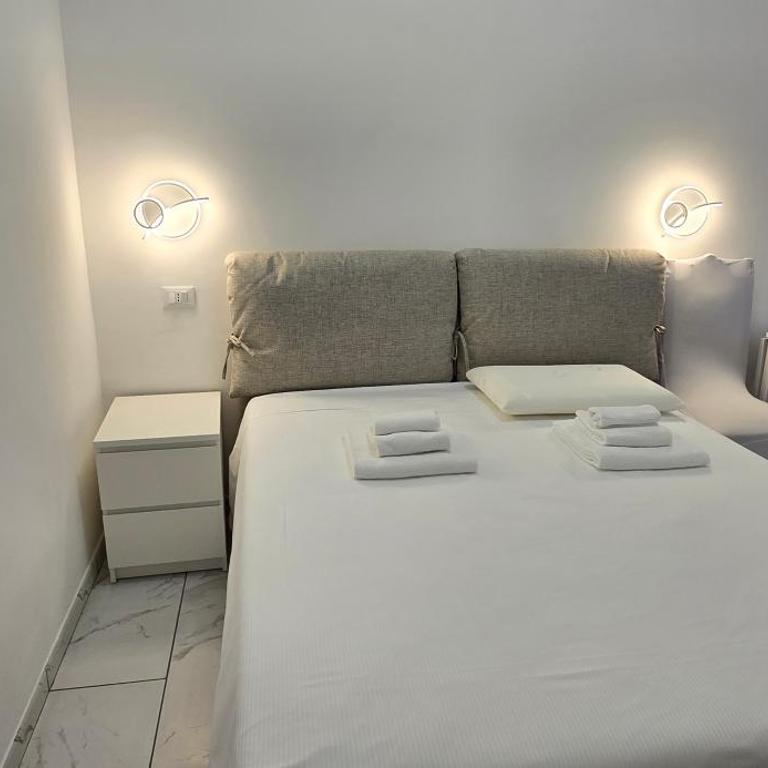 Orchidea Stazione - Double Room with Private Bathroom - 1