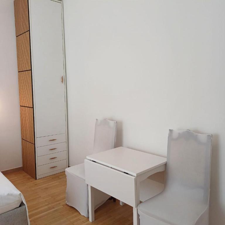 Orchidea Stazione - King Room - 2