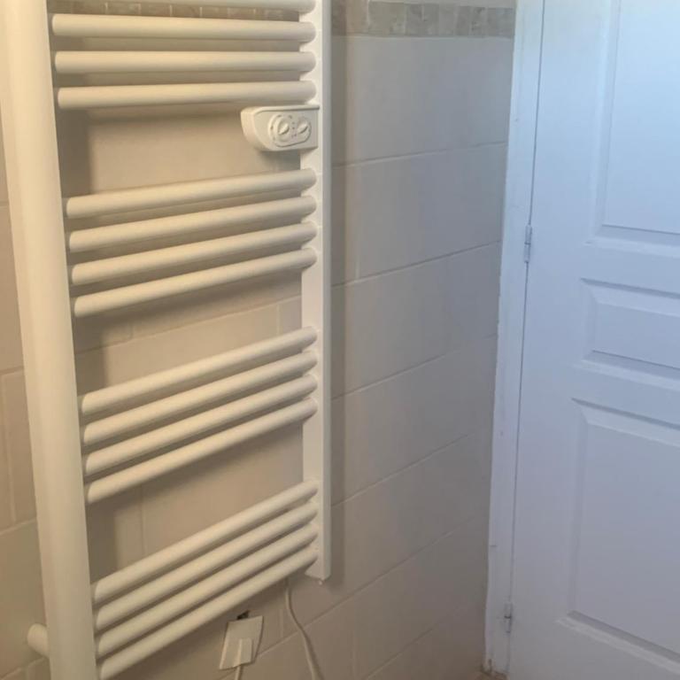 Studio de luxe avec cour ensoleillée - Appartement 1 Chambre - 11