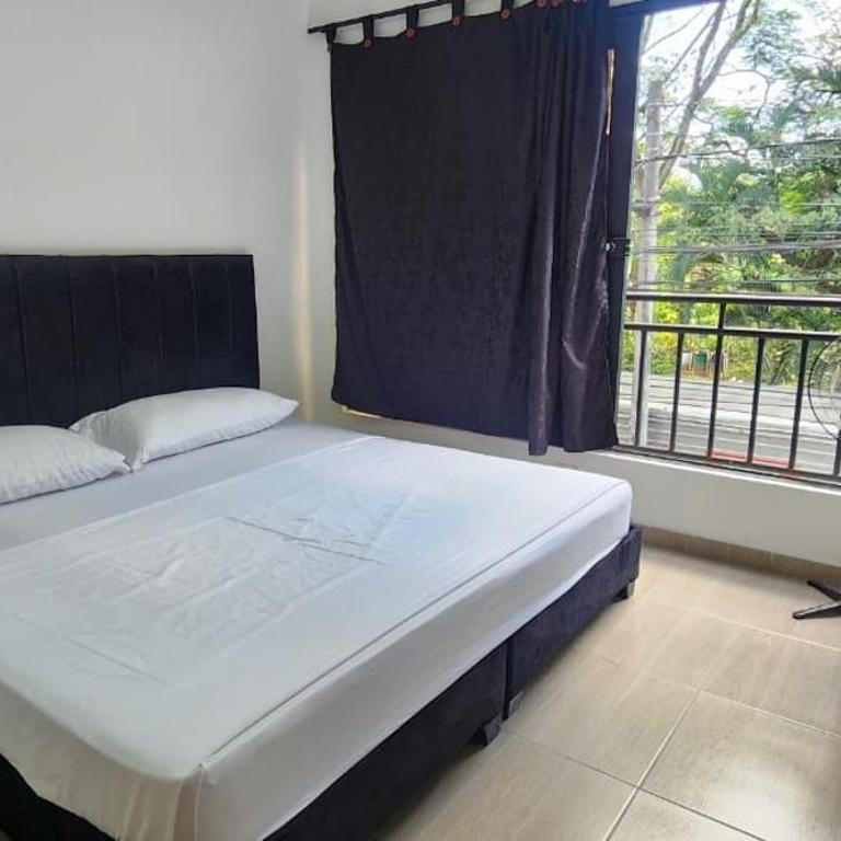 Cómodos apartamentos - Three-Bedroom Apartment - 4