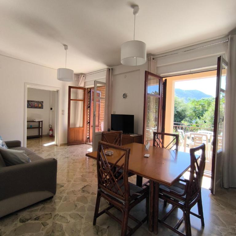 Azzurra Apartment Mondello - Casa Vacanza a due passi dal Mare - Two-Bedroom House - 9