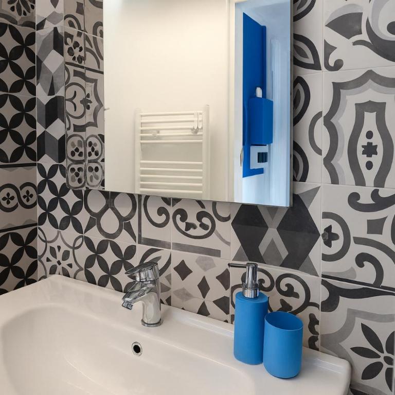Casa cobalto vicinissima al centro by Turin House Collection - One-Bedroom Apartment - 18