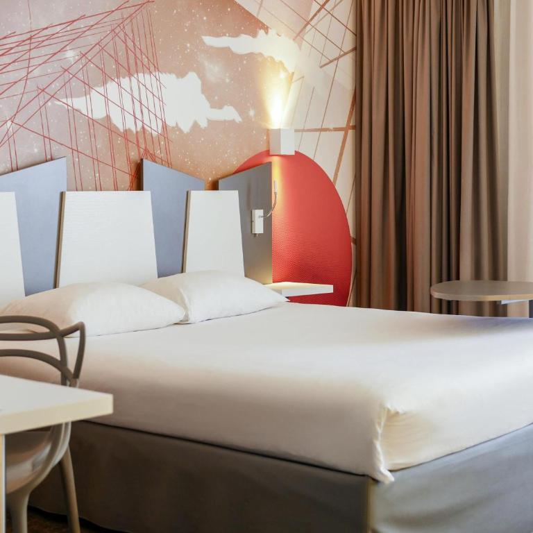 ibis Styles Poitiers Centre - Chambre Classique avec Balcon - 2