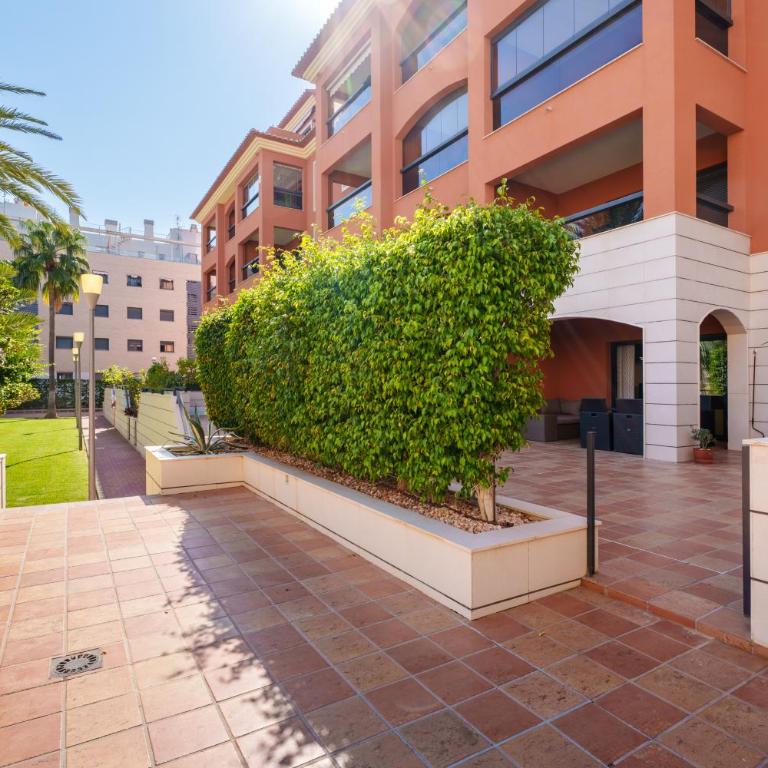 Hogar Brisa de las Marinas acogedor apartamento con amplia terraza y acceso directo a las piscinas-Comfortable apartment with spacious terrace and direct pool access - Apartamento de 2 dormitorios - 3