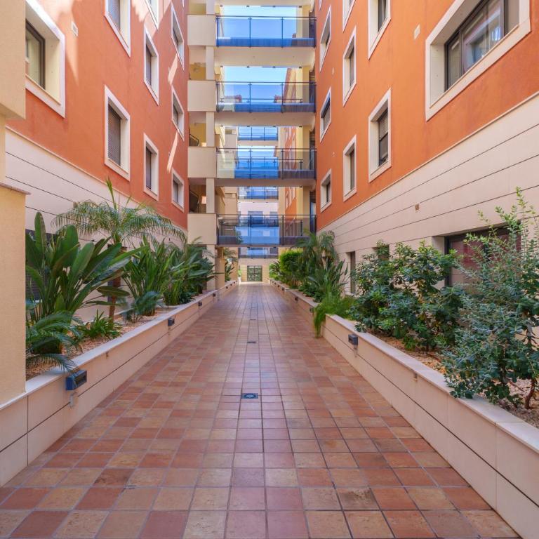 Hogar Brisa de las Marinas acogedor apartamento con amplia terraza y acceso directo a las piscinas-Comfortable apartment with spacious terrace and direct pool access - Apartamento de 2 dormitorios - 46