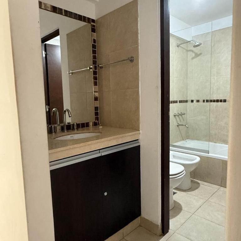 Moderno y funcional Dpto cerca del casco histórico de Salta - Two-Bedroom Apartment - 13