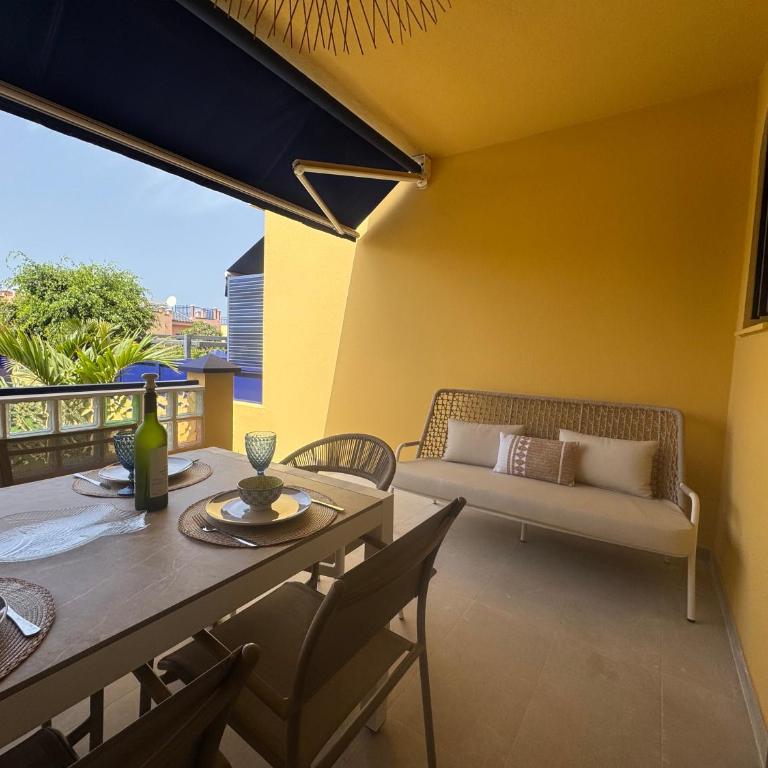 Oasis Beach Home Meloneras with jacuzzi - Four-Bedroom Vacation Home - 35